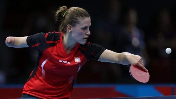 vitasportivait's tweet photo. #Tokyo2020 | La curiosità 🔍

Natalia #Partyka 🇵🇱 è una delle pochissime atlete a competere sia ai #GiochiOlimpici che Paralimpici. 

Gareggia nel #TableTennis e ieri ha superato ha il primo turno.

Poco fa è uscita contro Dina Meshref 🇪🇬, ma a testa altissima per il suo primato. https://t.co/Da0HZNxGUn