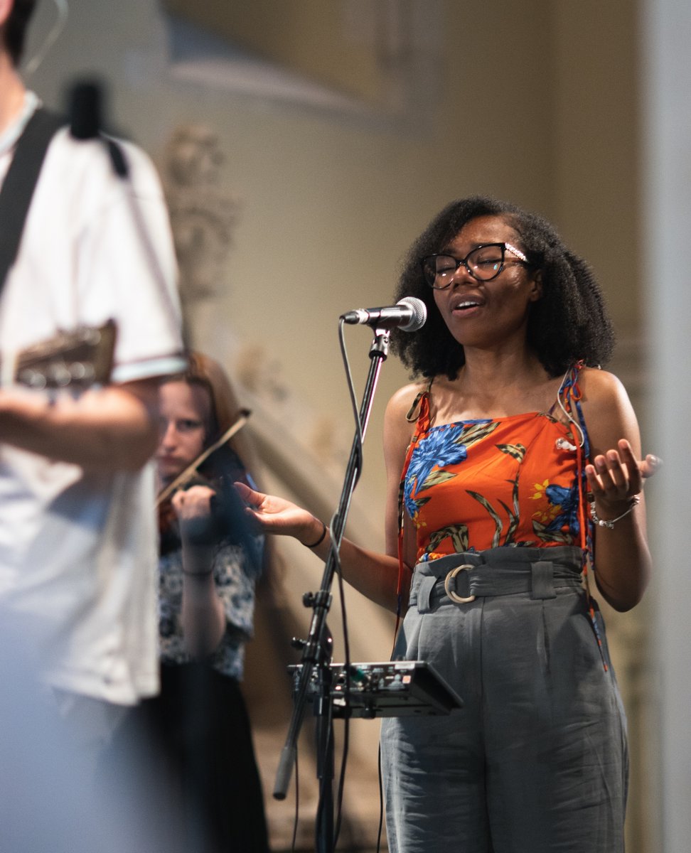 It's Sunday! "Worship the Lord with gladness. Come before him, singing with joy." – Psalm 100:2

How is your morning looking like? Make sure to join us online at 10.30am, as Mark encourages to embrace God’s promised future for us! staldates.org.uk/online