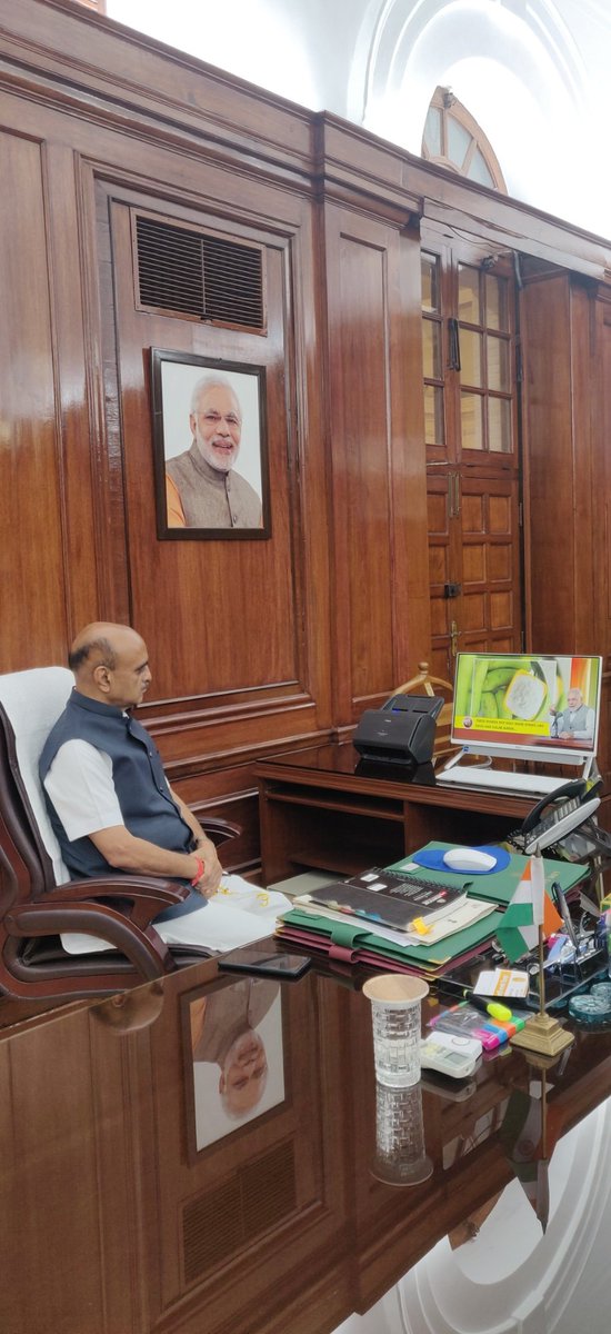 DrBhagwatKarad's tweet photo. As a public representative and MOS Finance, I don't have the liberty to take any days off. I spend my weekends in my North Block office.  I also enjoy watching #MannKiBaat on Sunday's. It inspires me to work harder. 

#Govt4Growth @FinMinIndia @cbic_india @IncomeTaxIndia https://t.co/oiGWbucj0B