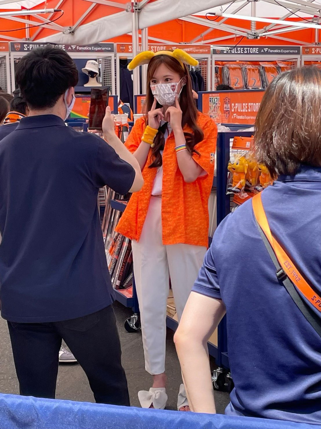 広瀬晏夕 Anyu Hirose インスタライブいかがでしたでしょうか 観てくださった皆様ありがとうございます スタジアム店のおすすめグッズを紹介させて頂きました この後12 00 スタジアム店でprさせて頂きます サポーターズサンクスデー21 広瀬晏夕 Anyu Hirose インスタライブいかがでしたでしょうか 観てくださった皆様ありがとうございます スタジアム店のおすすめグッズを紹介させて頂きました この後12 00 スタジアム店でprさせて頂きます サポーターズサンクスデー21
