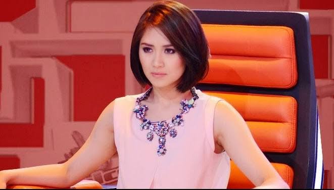 And to my QUEEN of all QUEENS

Happy Birthday Idol, huhu

SARAH GERONIMO DAY 