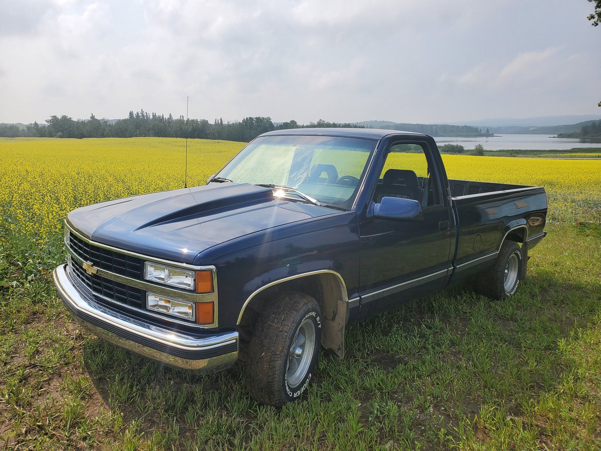 Went for ice cream with Bridget, she's quickly learning that the stereo in the '93 ONLY plays 90's country.