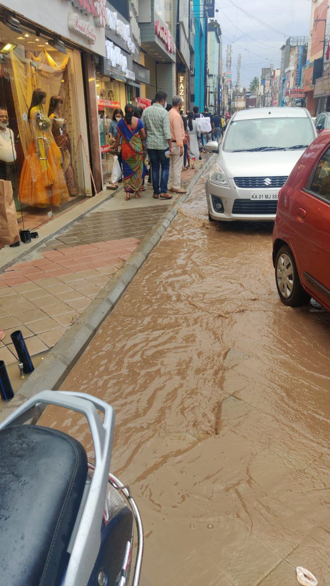 gangbasu's tweet photo. @ArshadRizwan @CMofKarnataka @drashwathcn Just after 1 rain!
Just after 1 day of opening! https://t.co/xGreDCYkLR