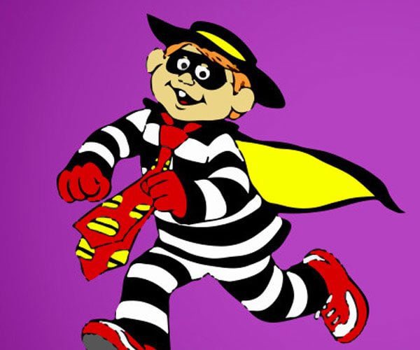 chris_notcapn's tweet photo. Shaun King has now moved onto scamming Candadians. https://t.co/0neVJNX4OQ