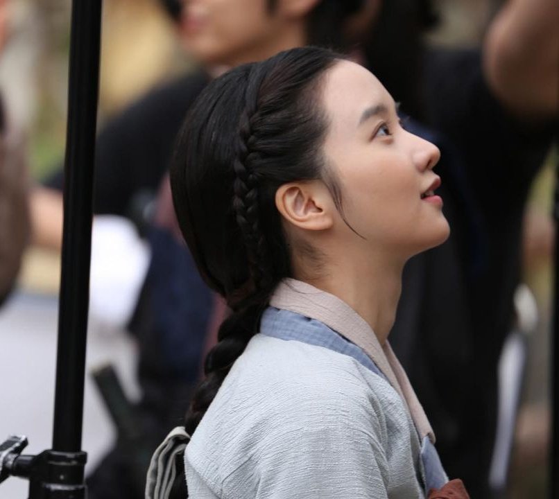 parkjungyeonews's tweet photo. A thread of victorycontents instagram update with #JUNGYEON on 'Wind, Clouds and Rain' - (Kingmaker: The Change of Destiny)
#ParkJungyeon #박정연 #바람과구름과비 #WindCloudsAndRain #JYonThisDay https://t.co/cPGf2zJRfW