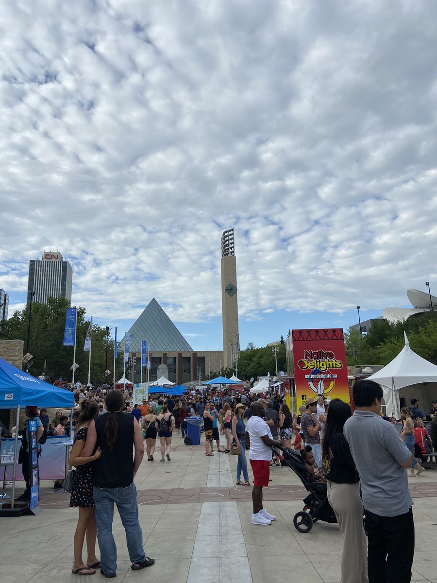 nadsrendon's tweet photo. So proud to be a part of @TasteOfEdm 
Cheesy but true but this job made me more hopeful that I am capable of doing bigger and amazing things ✨

#markethings https://t.co/QQiWdx5ssQ