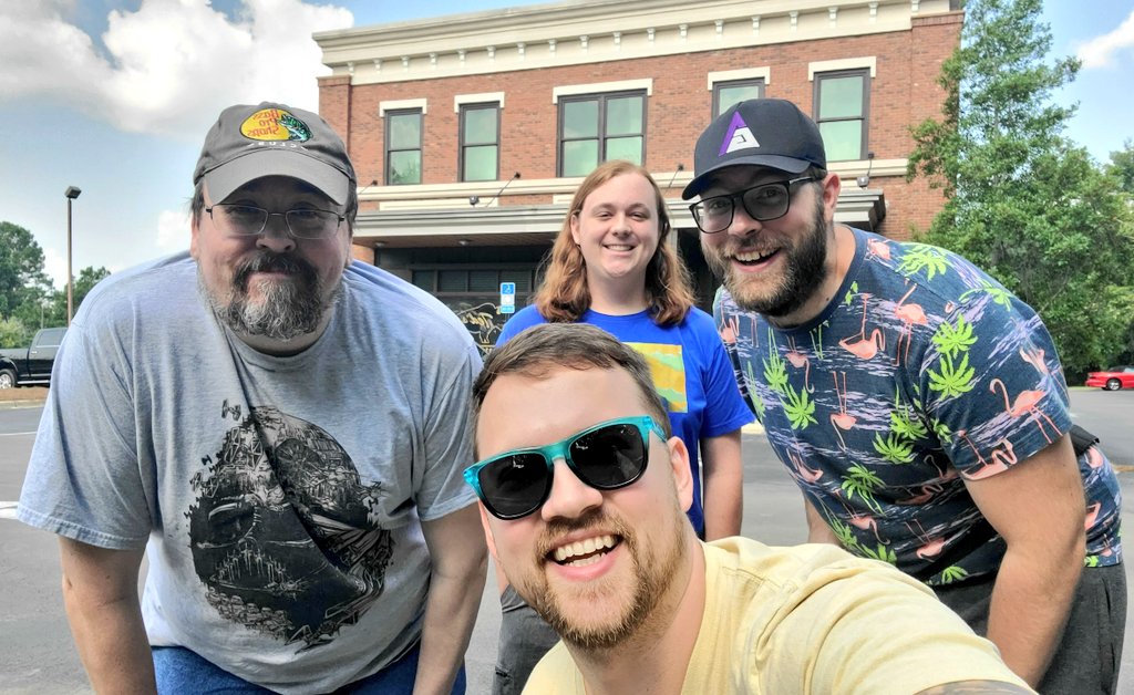 HangTimeCrew's tweet photo. 📍Tallahassee, FL & Mobile, AL
Greyson: Those g1s are the best!
Shaun: You say that after every meetup
Greyson: 🤷♂️ They are the best
#subdrive #g1nation https://t.co/IE0SUagfQL