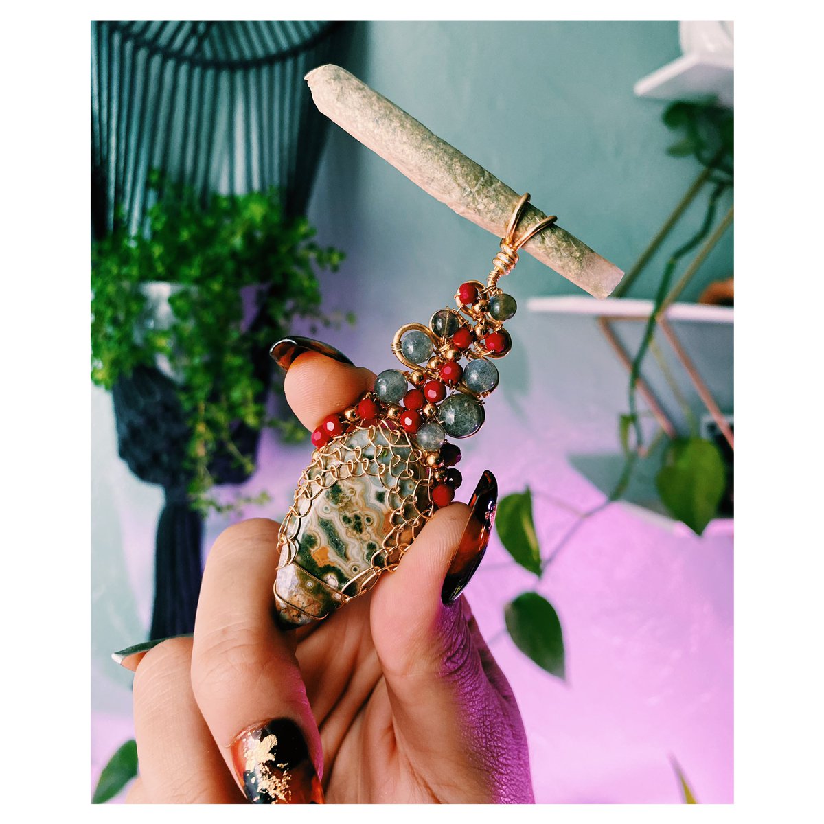 fres_lo's tweet photo. Baby yes 
#smokeme #handmade #sacredsmoke https://t.co/7jS4KliUSf