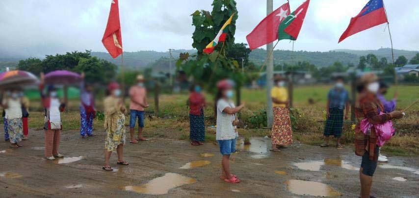 nhs0412's tweet photo. Local People's Strike Against Dictatorship in Hpakant Township, Lone Khin Tract. #ICRC_SaveMyanmarPrisoners #July25Coup  #WhatsHappeningInMyanmar https://t.co/atHik42fDK
