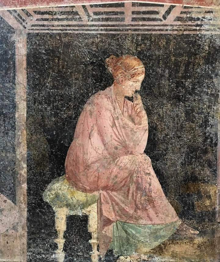 "Donna pensierosa seduta"
Affresco Villa Arianna Stabiae (I sec.a.c.)
<a href="/MANNapoli/">Museo Archeologico Nazionale di Napoli</a> Napoli
#DonneInArte
<a href="/alecoscino/">Alessandra Coscino</a> <a href="/FedericaAnto2/">Federica Antonelli</a> <a href="/PaolaChiocchi/">Paola Chiocchi🌇</a> <a href="/Hakflak/">Marijke Lamens</a> <a href="/FlaminiMarina/">marimag</a> @angela3nipoti1 <a href="/GaiaGaudenzi/">Gaia Gaudenzi</a> <a href="/circeanna/">Anna</a> <a href="/migliaccio31/">erminia rubulotta</a> <a href="/ValerioLivia/">Livia Valerio</a> <a href="/karmendida/">KarmenDida</a> <a href="/tizianacampodon/">tiziana campodoni </a> <a href="/GuernseyJuliet/">Alessandra Bertuzzo #facciamorete</a>