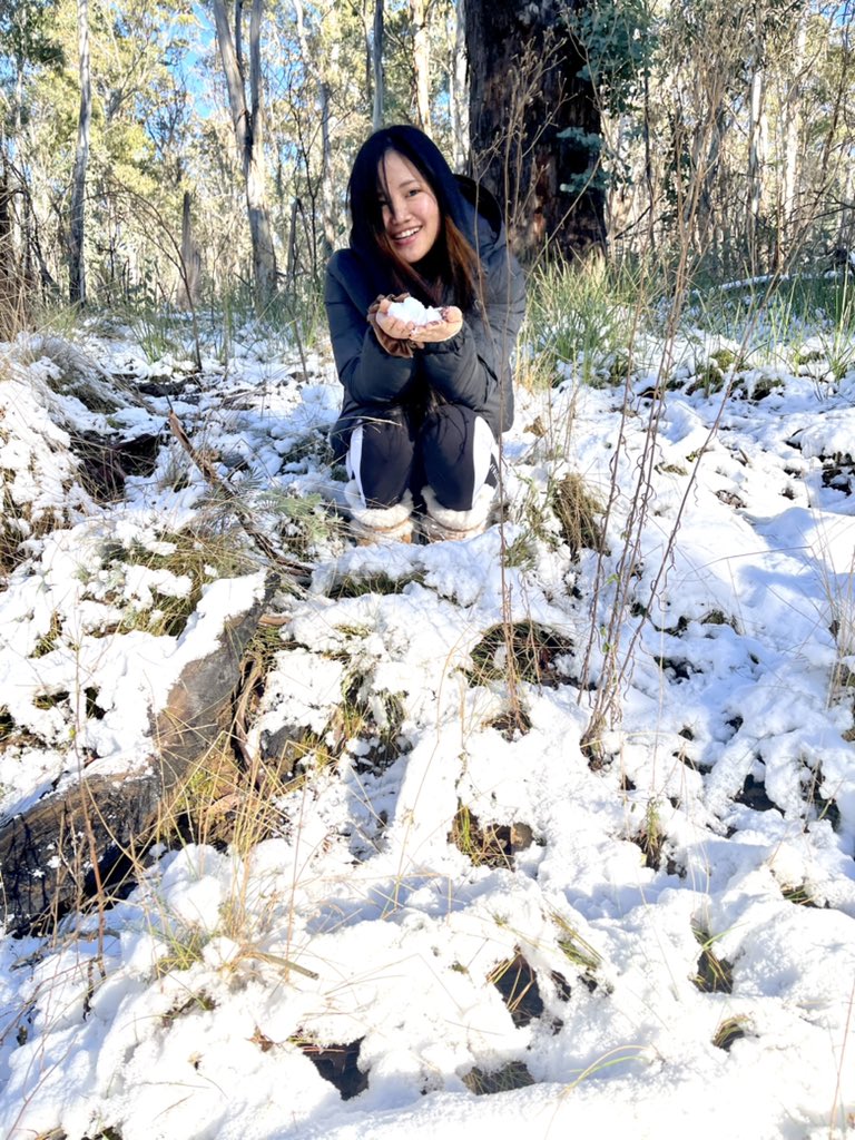 immonica6's tweet photo. I know life has been awesome always for me even through all the hurdles because that’s how I grew. My parents always taught me to be strongest to face the happiest and even saddest time in life. So this goes one of my beautiful memories playing the snow leaving everything besides https://t.co/TkpQyR4dnX
