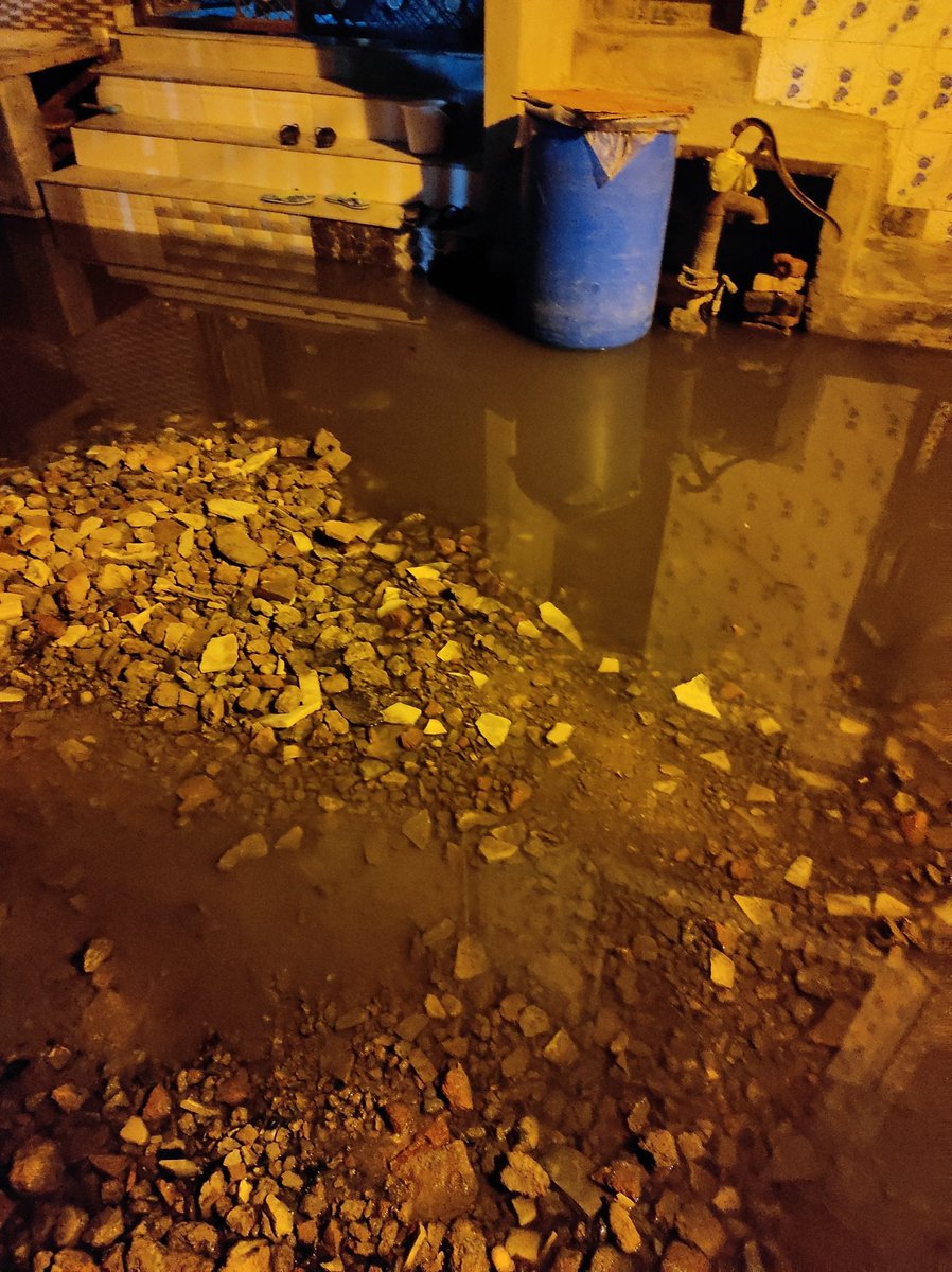 ankit020406's tweet photo. @DelhiPwd This is in reference to water logging in A-Block, Rajiv Nagar, Delhi-110086. Since it rained last on 19/07/2021 , water has been logged into my street and other streets nearby  for the past 6 days which now have turned stagnant and dirty. https://t.co/H3ksC7EEOW
