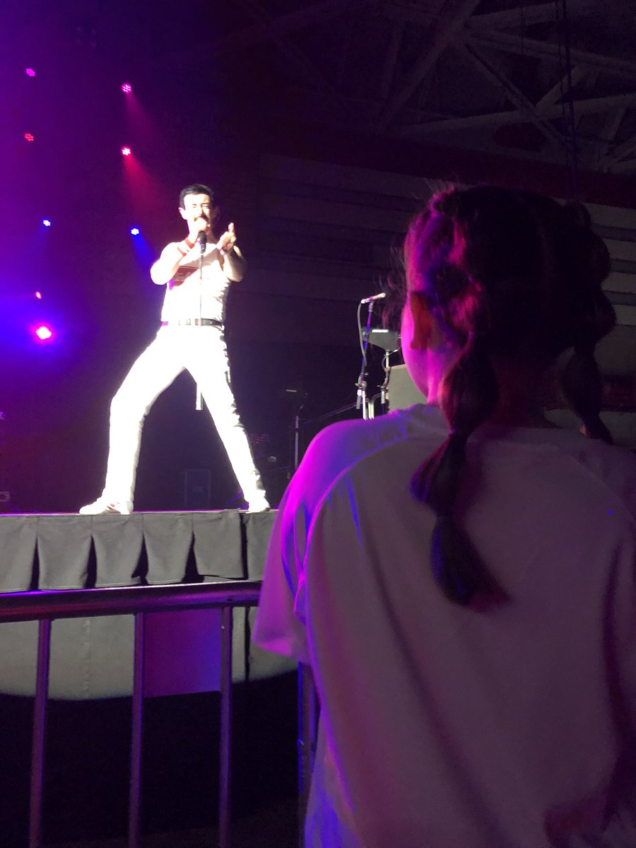 moebandy483's tweet photo. @RealGaryMullen my daughter is very picky about who sings Queen, but she said you all were amazing. She loved every second of it. Thank you! https://t.co/9tB9eaCD4q