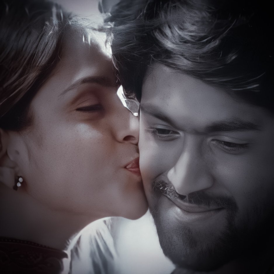 Rajadhani.

Boss Carrier Alli Underrated Movie. Middle Class Hudgaru Life enu anta Torsid Movie, Love&amp; Love Failure, Family Problem, Nijavaglu Youths Ge ondu Olle Msg Iro Movie. 

Definitely Worth Watching 👌😻
#RSYSundayTopicWeek1
#KGFChapter2 || <a href="/TheNameIsYash/">Yash</a> || #YashBOSS