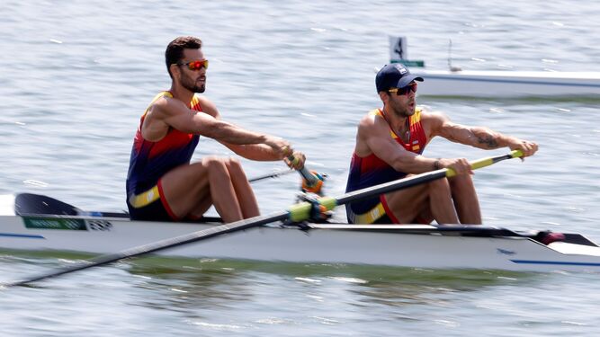 deportesDDS's tweet photo. Tokio 2020: Los sevillanos Jaime Canalejo y Javier García, a la repesca https://t.co/EN4lBz8aCT https://t.co/ZYr4GuljEU