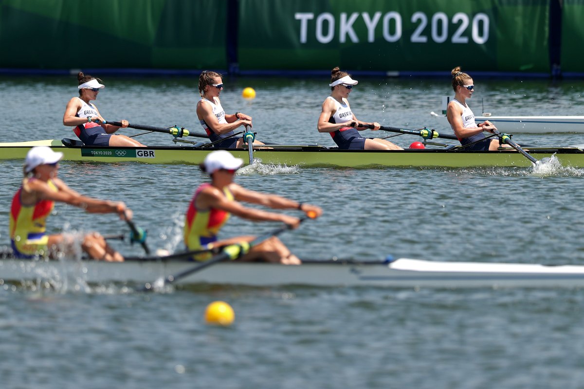 TeamGB's tweet image. Fighting back to reach the final. 

Our women's four of @MckellarRowan, Harriet Taylor, @KarenBennett89 and @RebeccaShorten win their repechage.

#TeamGB