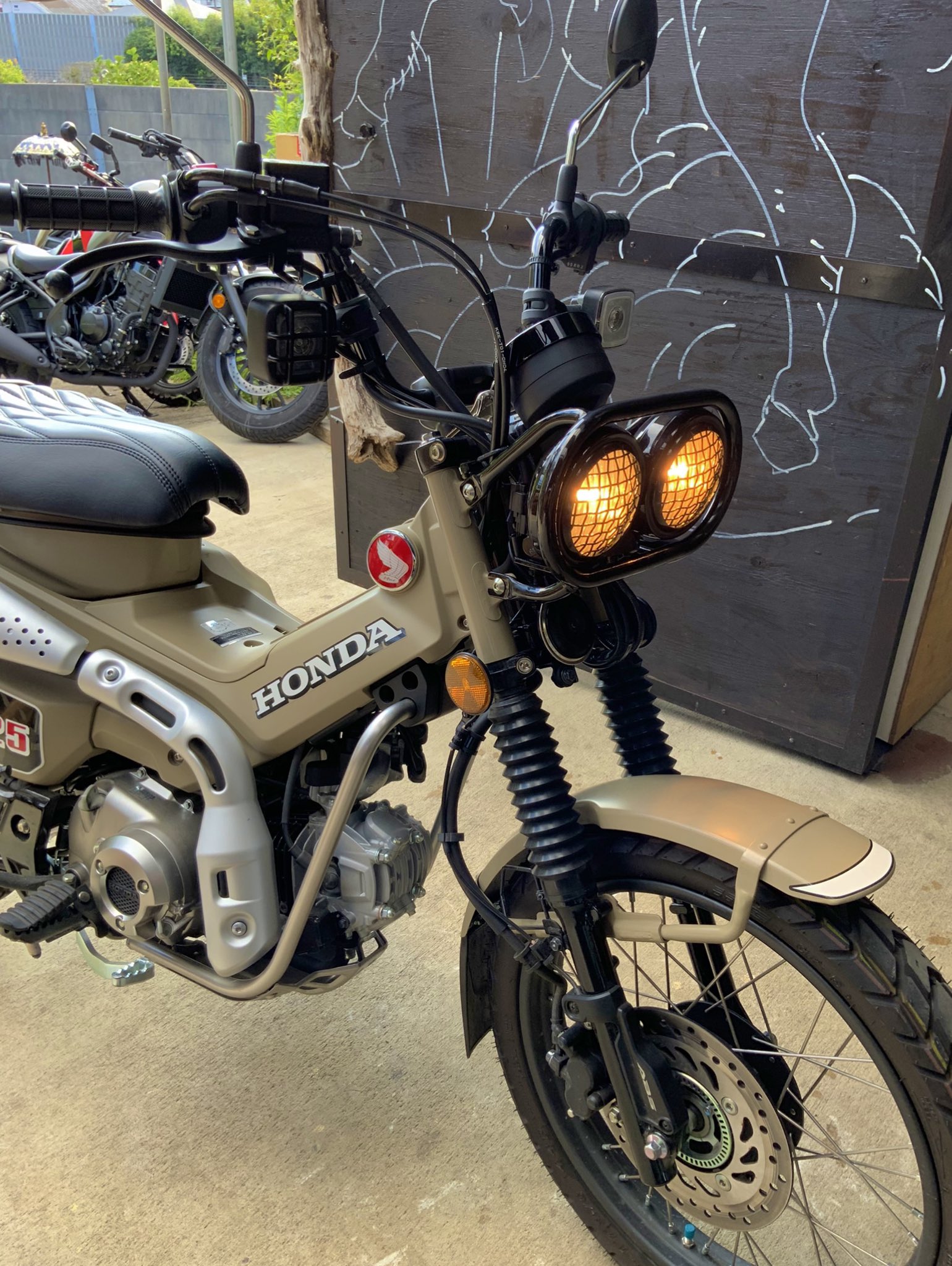 ハンターカブ CT125 LED デュアルヘッドライト フロントラック 一体型