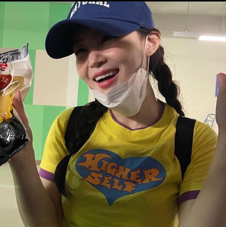 eehayee's tweet photo. @MXLMNHK choose your fighter 😋😋😋 HAHAHAH just hajima collecting kids!! https://t.co/y5odC6nlot