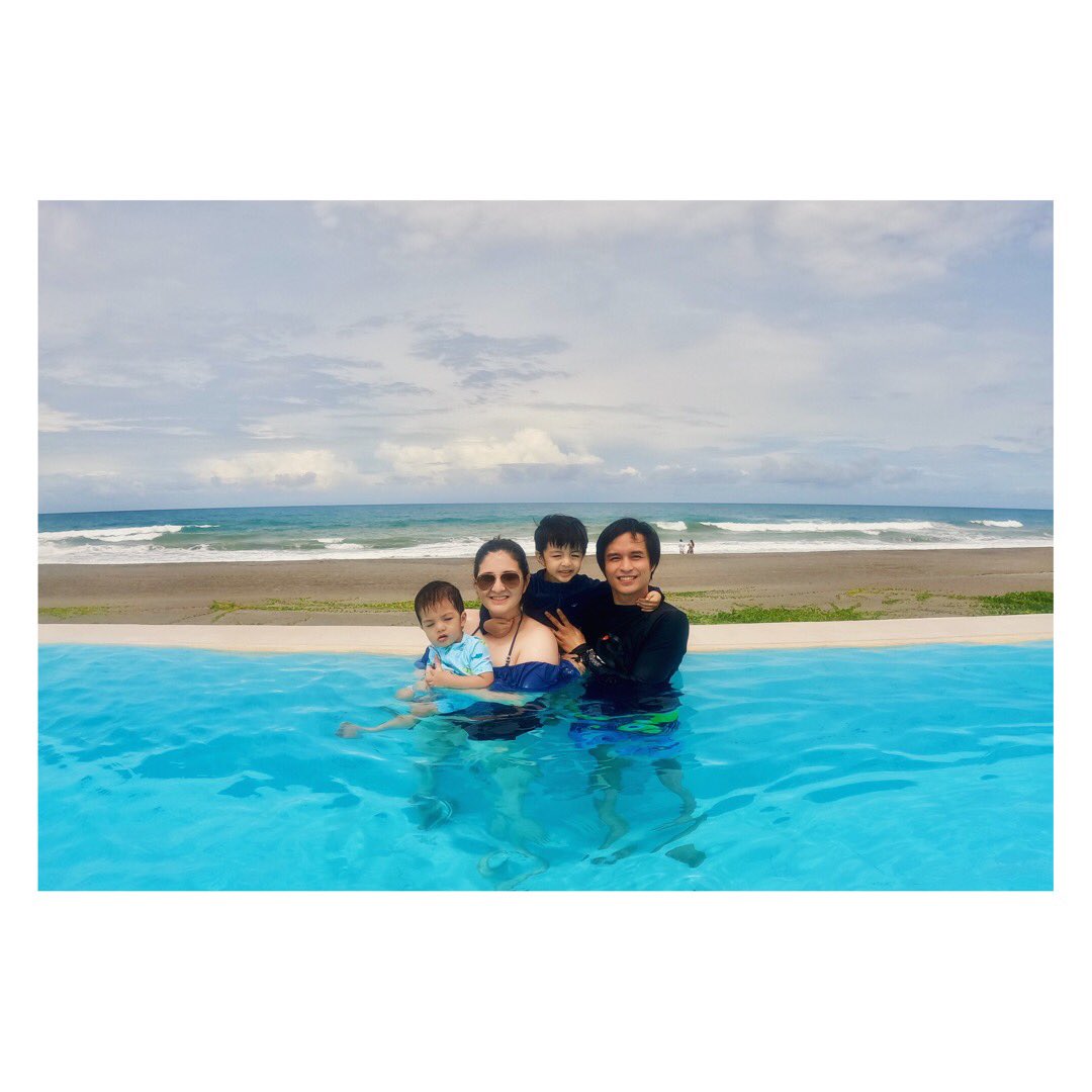 jan_lizardo's tweet photo. We tried taking perfect pictures but fail. π
Itβs really a struggle taking perfect pictures with kids but the most important thing in these pictures are the memories. This vacation is a memorable one! π΅πππ»π€
#TheLizardoSquad #family #familyvacation #memorable #philippines https://t.co/TiWTWfGufl