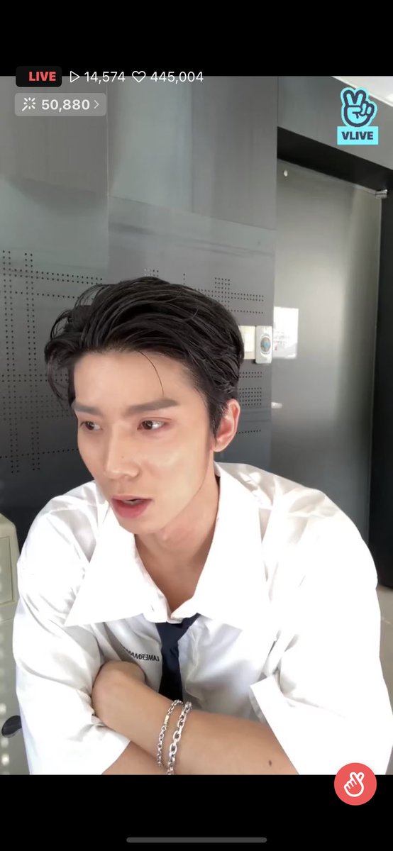 ㅈㄴ잘생겻다ㅁㅊ...