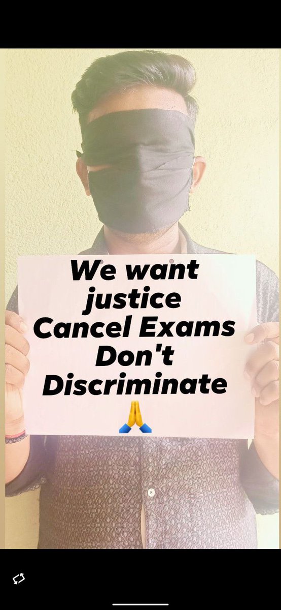 Riya77845926's tweet photo. Private students of cbse class 12 demanding cancellation of exams. They want equality. They have been protesting from last one month. Please listen to them. @EduMinOfIndia @dpradhanbjp 

 #Satyagrah4PvtCBSEstudents https://t.co/yB4A9QKDLJ