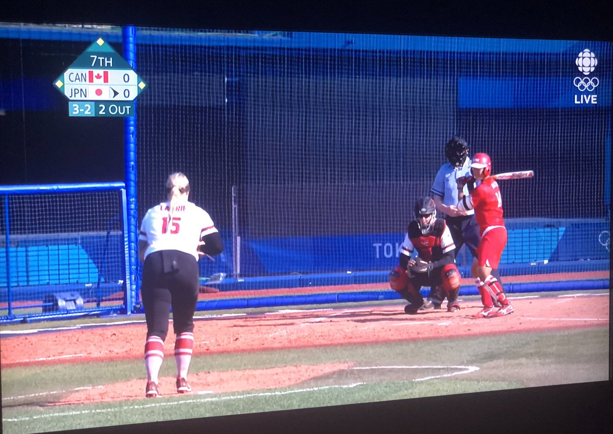 KateyKnott's tweet photo. Definition of pressure!! Canada gets out of it and heads into extra innings after @jenn_salling catches a short infield fly to shut down Japan in the bottom of 7 #CheerOnSC @SoftballCanada https://t.co/I4wJUl8anw