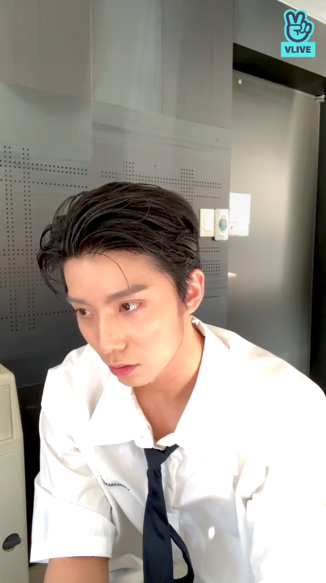 이얼굴로 뷰러가 무서워서 못한다는 말 하는중