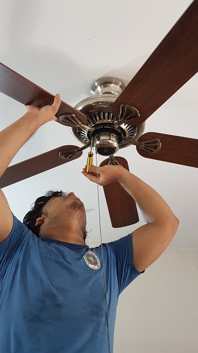 LifeCoachYrKids's tweet photo. If your child shows an interest in something positive, encourage it. Shiraz, who is autistic, picked up a power screwdriver at 2. He's now 19 https://t.co/rBMKIc0rz5
