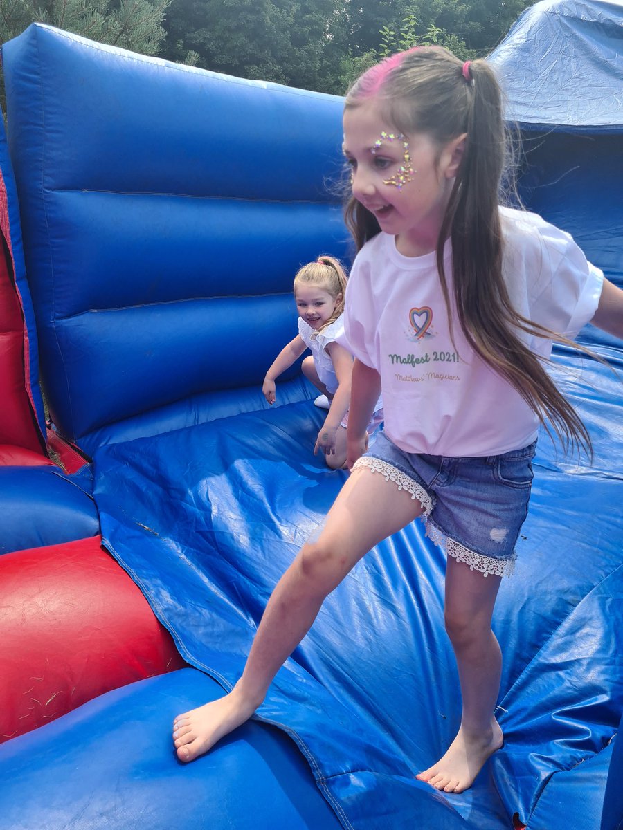 Kayleig12944344's tweet photo. The smiles never left their faces all day 💚💛 Thank you @malvernprimary for the best day #Malfest https://t.co/ZTPTwzSlar
