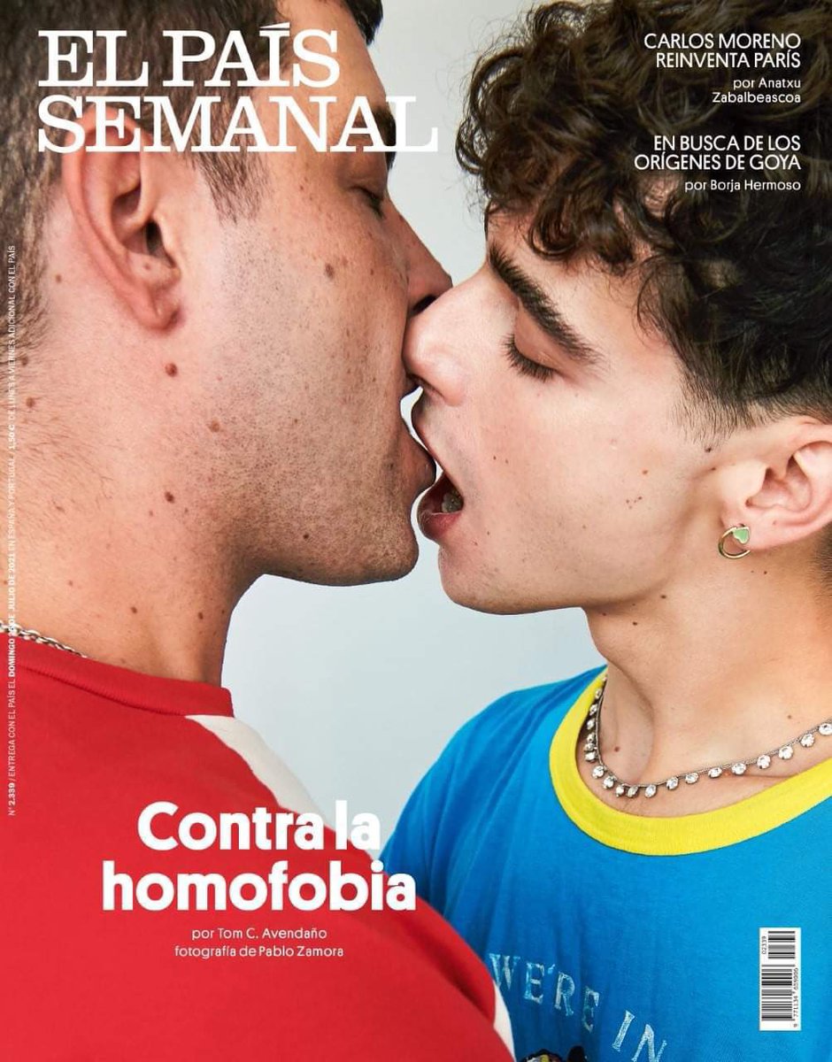 CarlaAntonelli's tweet photo. Hoy la Portada @elpaissemanal está levantando ampollas, con magnifico reportaje de @TCAvendano, de cómo asesinato homófobo de Samuel ha hecho despertar conciencias de plaga y virus LGTBIfóbia, que ha reinfectado a España. Lxs Golem dicen esta foto es “provocación” #SeLlamaAmor 🏳️‍🌈 https://t.co/BiWbfk2fQa