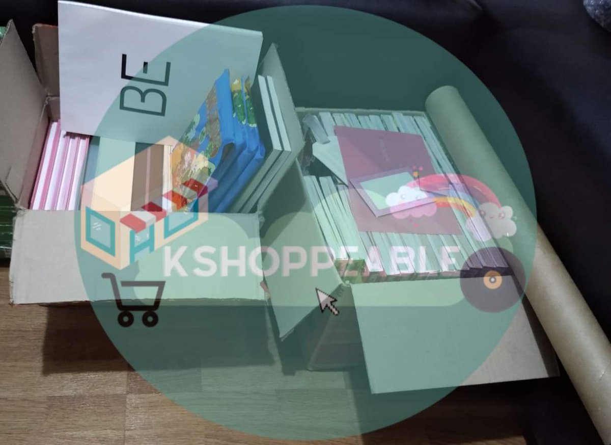 KShoppeablePH's tweet photo. #KShoppeableUpdates
These are the items that included inside the box that arrived earlier. There are items that are still not here yet because our consol put items that supposed to be for another box. Please see the thread to know what albums were not included in this box. https://t.co/AP3YonlC8z