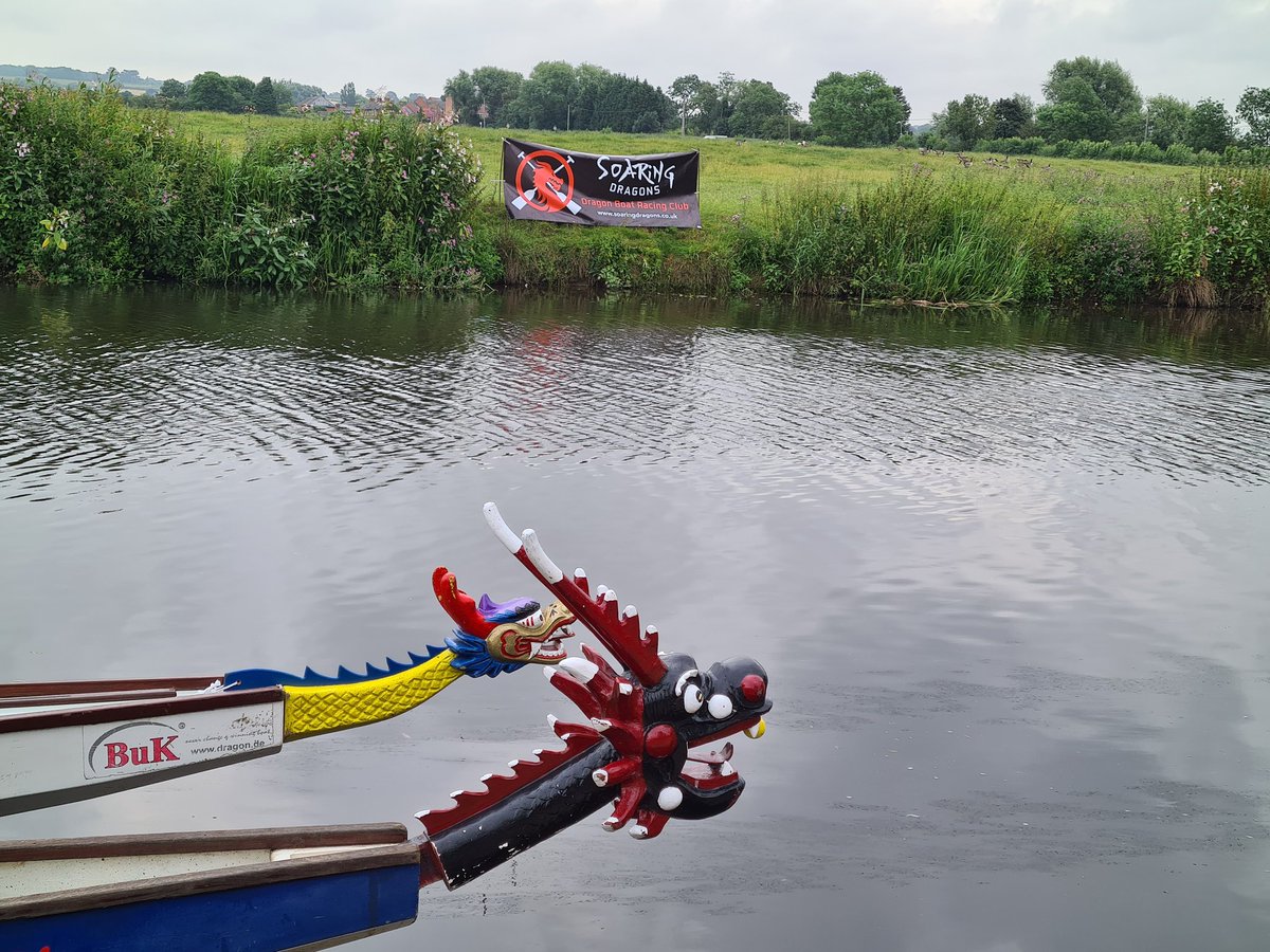 <a href="/Soaring_dragons/">Soaring Dragons Dragon Boat Racing Club</a> ready to have some dragon boating fun with <a href="/NottinghamVets/">University of Nottingham Vet School</a> students!
