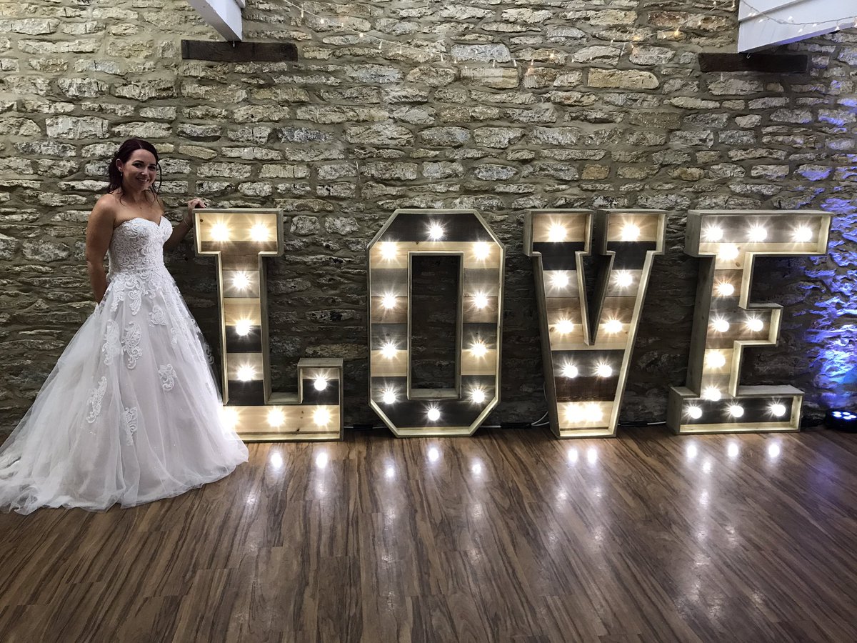 soundwave1999's tweet photo. Our new Rustic letters our for their debut this evening #rusticletters #2021weddings  #love https://t.co/TOMlKY5Zeq