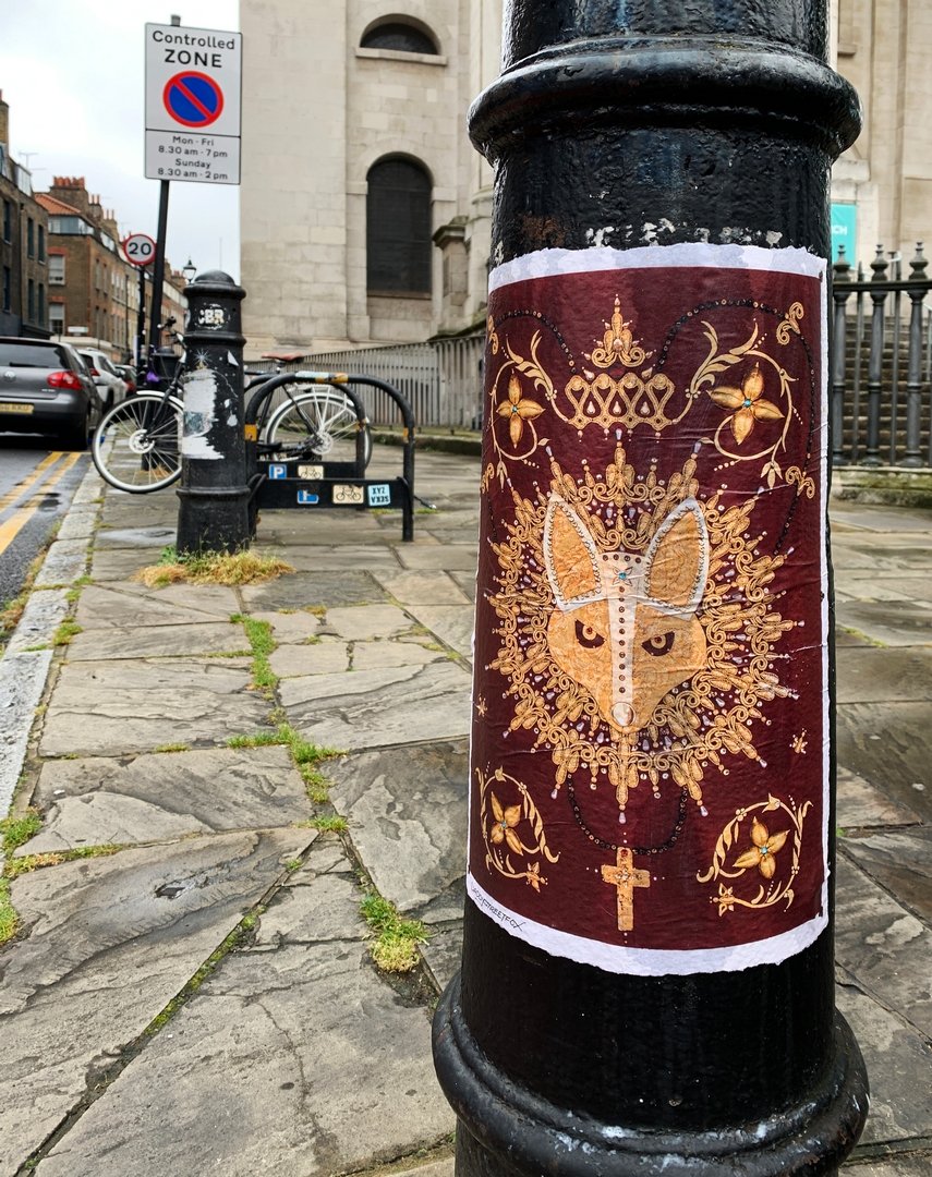 NoLions's tweet image. Fox Sake - #Daddystreetfox fuses state and church in new paste up 
#streetart #Pasteupart #Pasteup  #shoreditch #london #shoreditchstreetart #shoreditchstreetarttours #nolionsinengland #artlovers #urbanart #streetarteverywhere #streetartphotography #streetartnews #nicestreetart