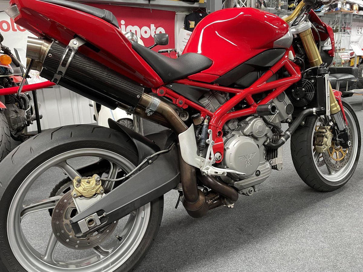 One of 3 Corsaro’s we currently have in stock. Choosing your weapon could be difficult 🤩#motomorini #motorcycles #redforspeed #StokeOnTrent #bikesales #vtwin #1200cc #bhp #torque #bimota #Milan #madeinitaly 

moto-hub.co.uk/2021/05/08/mot…