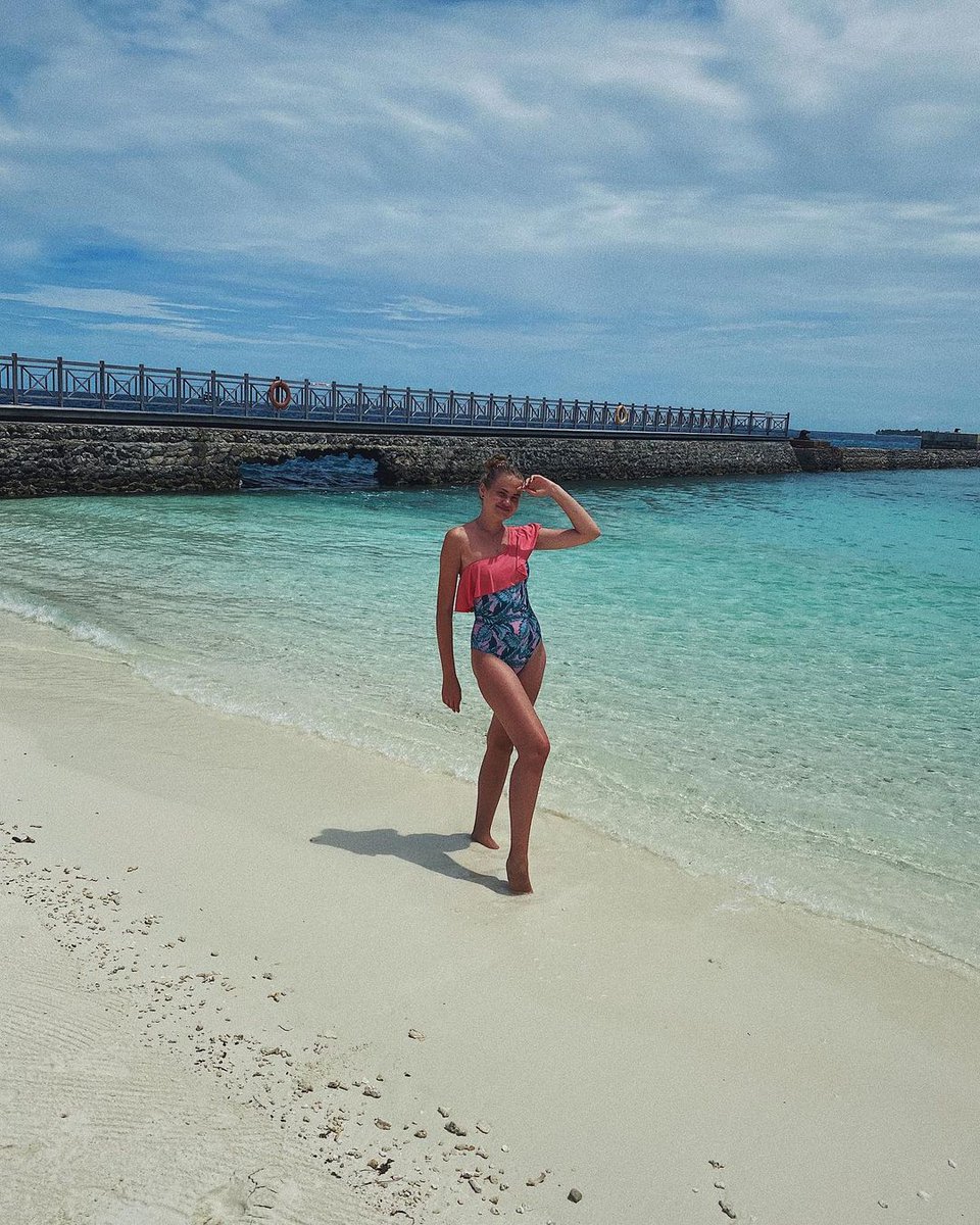 Leave footprints of love and kindness wherever you go.
#Beach #Hihmaldives #Airporthotel #Maldives

📷 vlada_bastieieva