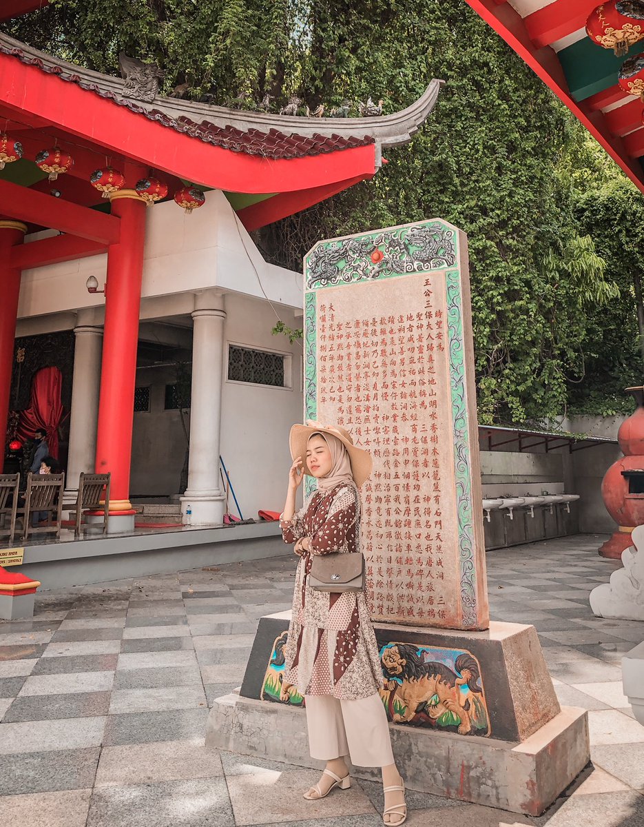 Kgn jalan dan foto2 tanpa masker🥺