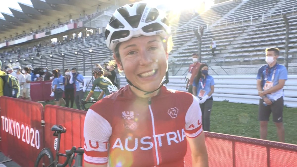 hiromiddlewest's tweet photo. Congrats Anna‼️🥇
女子ロードめっちゃ見応えがあった^ ^
#東京2020 #cycleroad https://t.co/RFCM3LeqLD