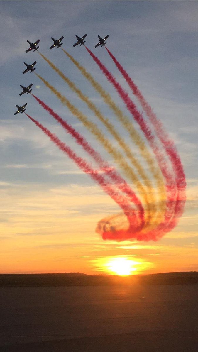 Hoy 25 de julio se celebra el día de Santiago Apóstol que coincide con el Día de #Galicia.

En 1630 el papa Urbano VIII decretó oficialmente que el Apóstol Santiago, el Mayor, fuera considerado solo y único Patrón de España 🇪🇸

¡Santiago y cierra, España! 💪🏻