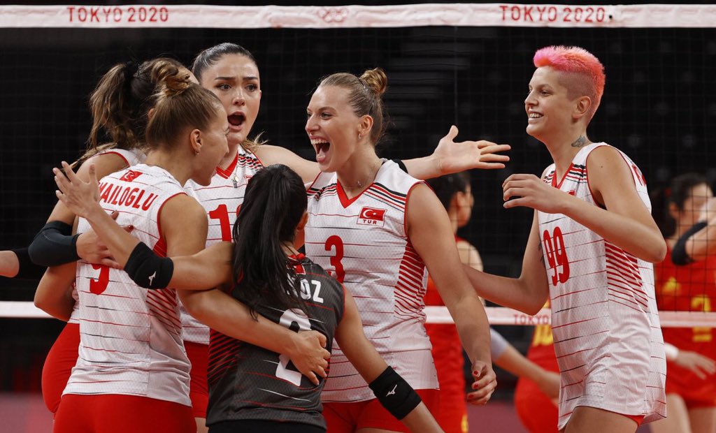kasapoglu's tweet photo. #FileninSultanları olimpiyat ateşini yaktı!🔥

#Tokyo2020’ye harika bir başlangıç yapan sporcularımızı kutluyorum. Sonu madalya olsun!🇹🇷 #AdınıTariheYaz https://t.co/9put2ACocA