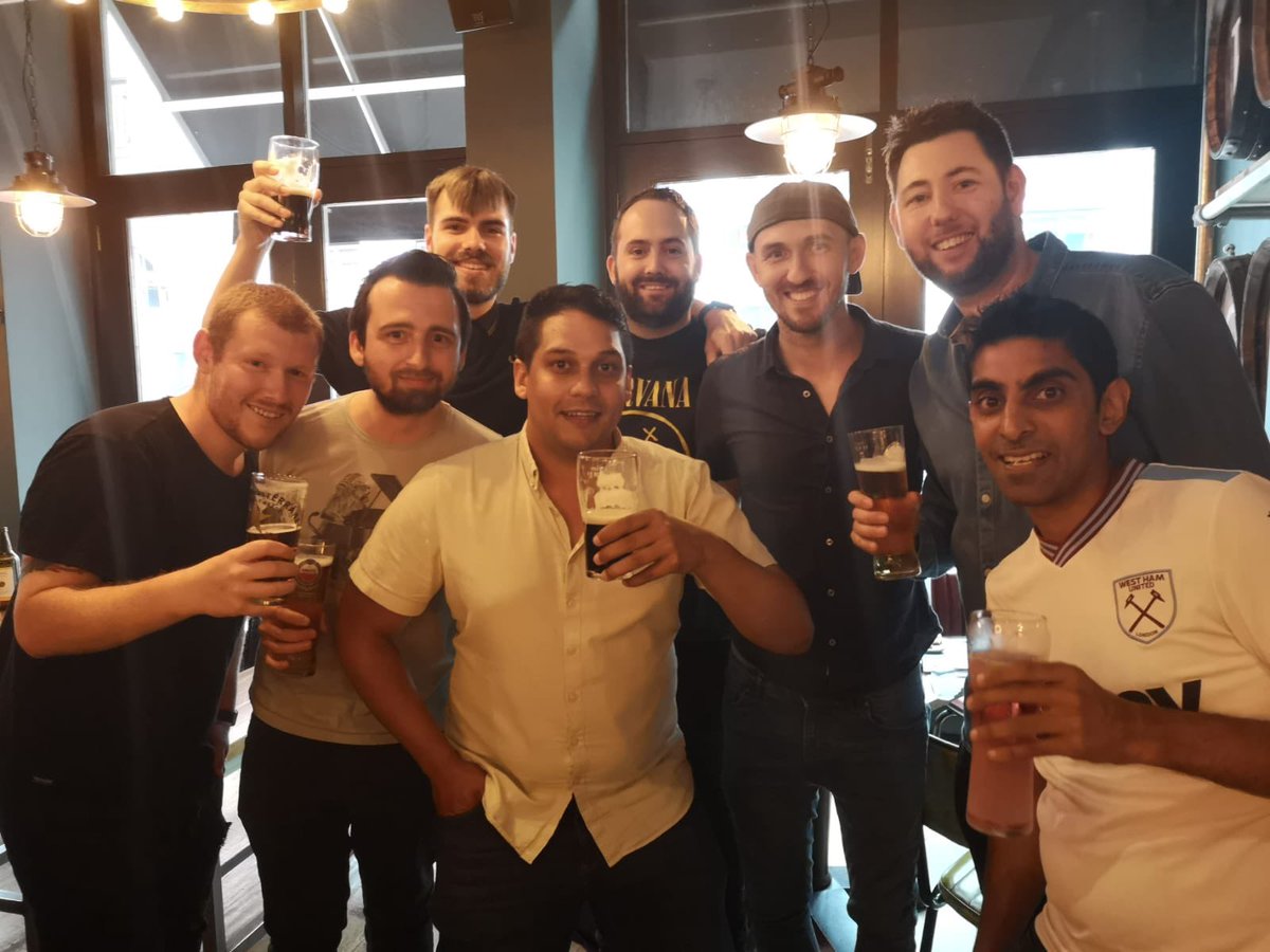 FPL_Darren82's tweet photo. A great night with great people! 

#FPL247 #FPLCommunity https://t.co/CzpAHgKgsS