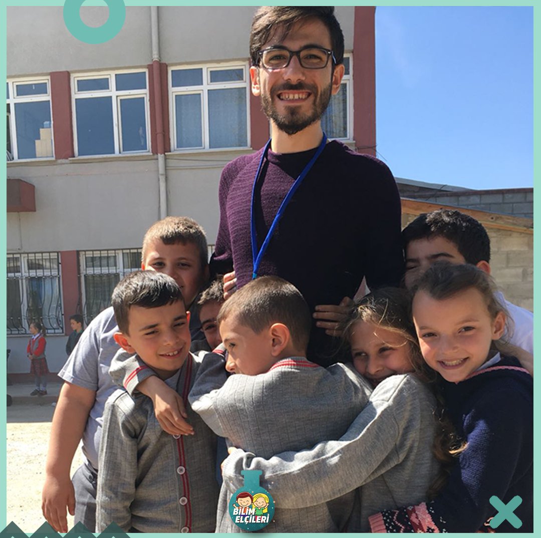 Tebessümlerine, şaşkınlıklarına, kahkahalarına ve sevgilerine şahidiz.. 😊😮😂🥰