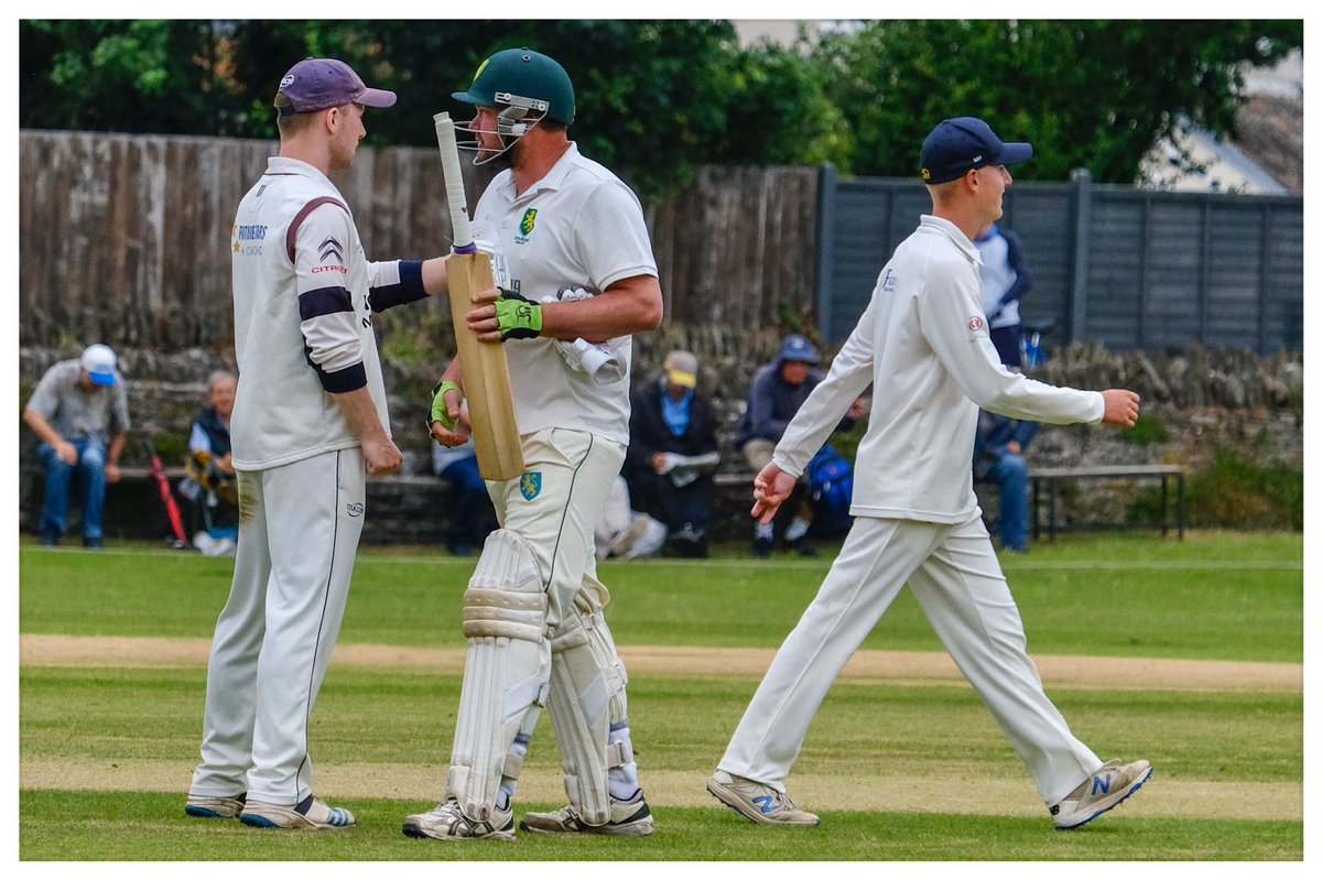 𝙱𝚊𝚌𝚔 𝚘𝚗 𝚝𝚛𝚊𝚌𝚔 🛤

1️⃣st XI fought back to earn a 61-run win at <a href="/DownendCricket/">Downend Cricket Club</a> 💪

📸 Simon Nash