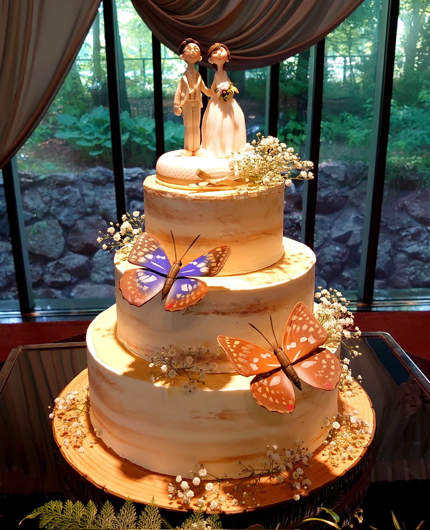 Sumida Kazuo Ar Twitter 111人 ウエディングケーキ トッパー てっぺんのお人形 は新婦作 ケーキ本体はバタークリーム 中はチョコのバタークリームとジェノワーズ 共だてのスポンジ 白樺の輪切り風デザイン いやー めでたいめでたい おめでとう٩ Sumida Kazuo Ar Twitter 111人 ウエディングケーキ トッパー てっぺんのお人形 は新婦作 ケーキ本体はバタークリーム 中はチョコのバタークリームとジェノワーズ 共だてのスポンジ 白樺の輪切り風デザイン いやー めでたいめでたい おめでとう٩