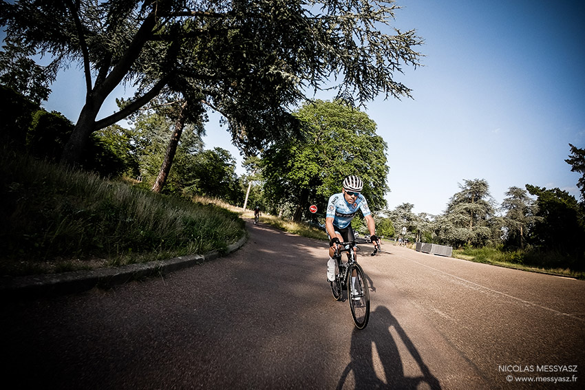 nicographie's tweet photo. «Poursuite» La PHOTO du Jour du 17 juillet 2021 #LaPhotoDuJour #JournalPhoto https://t.co/5FMKHY3dpR #velo #longchamp #anneaudelongchamp @velolongchamp #roadbike #cyclisme #cyclism #cycleroad #cycle #sunnyday https://t.co/dJj98HfzX6