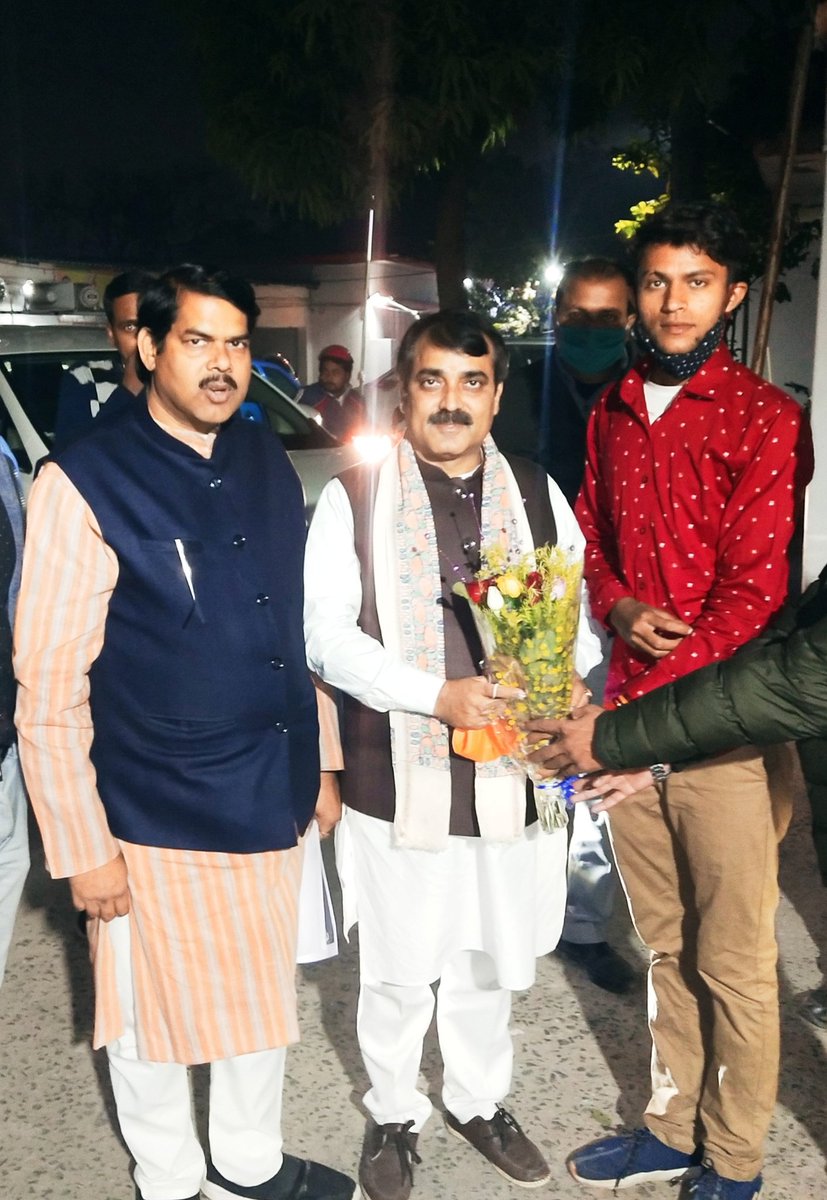 ankit____pandey's tweet image. बिहार सरकार के श्रम संसाधन मंत्री हमारे गार्जियन माननीय श्री @JIBESHKUMAR4BJP जी को जन्मदिन की हार्दिक बधाई 💐❤️ माँ आदिशक्ति थावे वाली आपको खूब तररकी दें ताकि आप निस्वार्थ भाव से आशाय गरीबों की सेवा कर सकें !
@mkrtiwari_bjp @BJP4Bihar @BJP4India