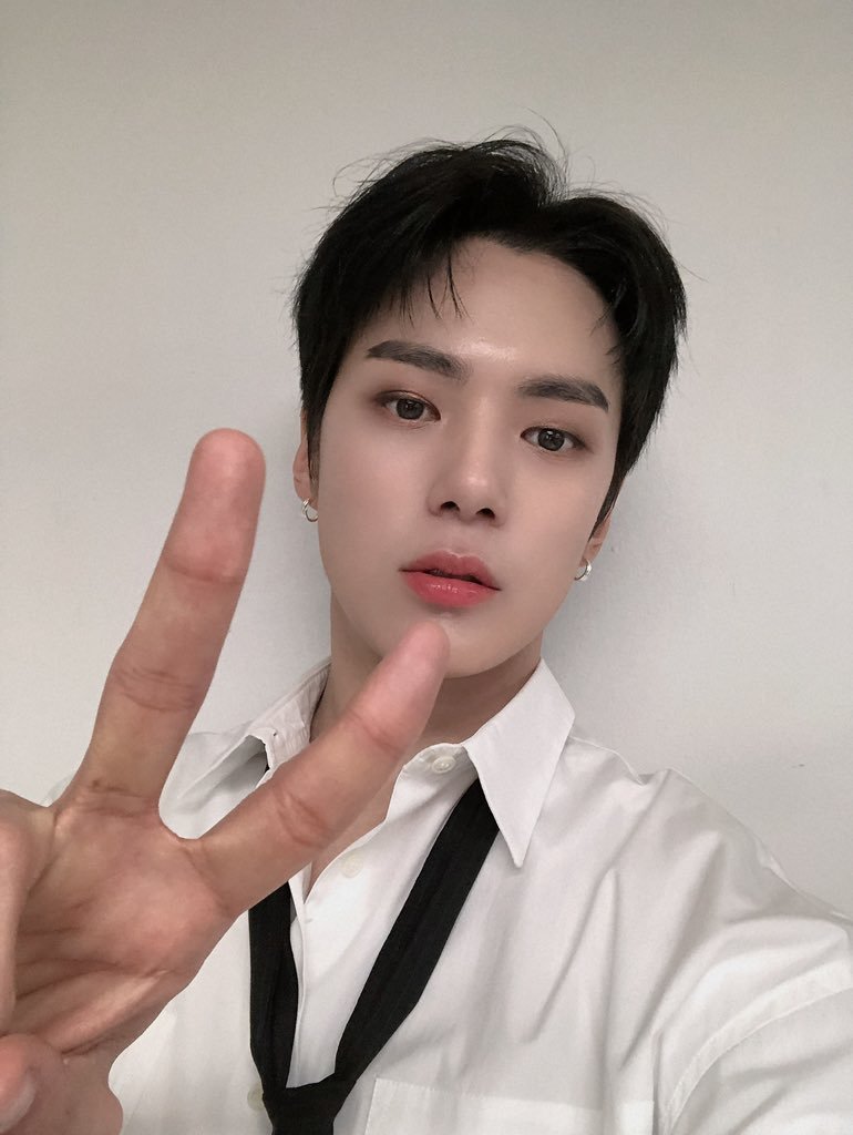 Hourly_Minhyuk's tweet photo. #민혁 #MINHYUK @OfficialMonstaX https://t.co/q4S36NkL0N