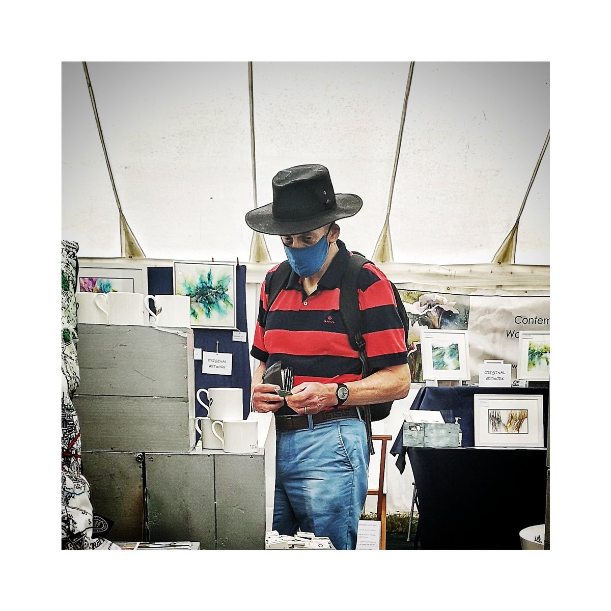 Interesting character visiting today's show!

<a href="/LoseleyGdnShow/">LoseleyGdnShow</a>