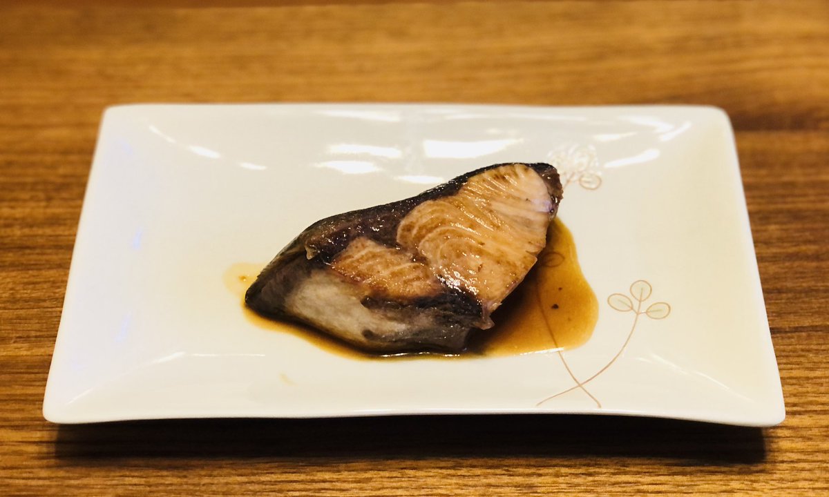 Taka大佐 Gp02製作中 本日の晩飯当番 連日作ってるのでネタも尽きてきて 頭も働かず スーパー徘徊しながら メニュー検討 鰤の照り焼き 豆苗えのきベーコン 豆腐とわかめの味噌汁 ぶりが安かったので 和食系でさっぱりと モデラー料理部 今日の晩 Taka大佐 Gp02製作中 本日の晩飯当番 連日作ってるのでネタも尽きてきて 頭も働かず スーパー徘徊しながら メニュー検討 鰤の照り焼き 豆苗えのきベーコン 豆腐とわかめの味噌汁 ぶりが安かったので 和食系でさっぱりと モデラー料理部 今日の晩