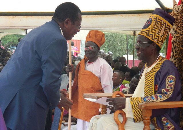 PadholaKingdom's tweet photo. His Royal Highness Kwar Adhola Moses Stephen Owor king of Padhola-Budama kingdom 

long live our beloved king 👑 

#proudJapadhola #japadhola #KnowyourHistory🇺🇬 https://t.co/ZIGUKgwEYD